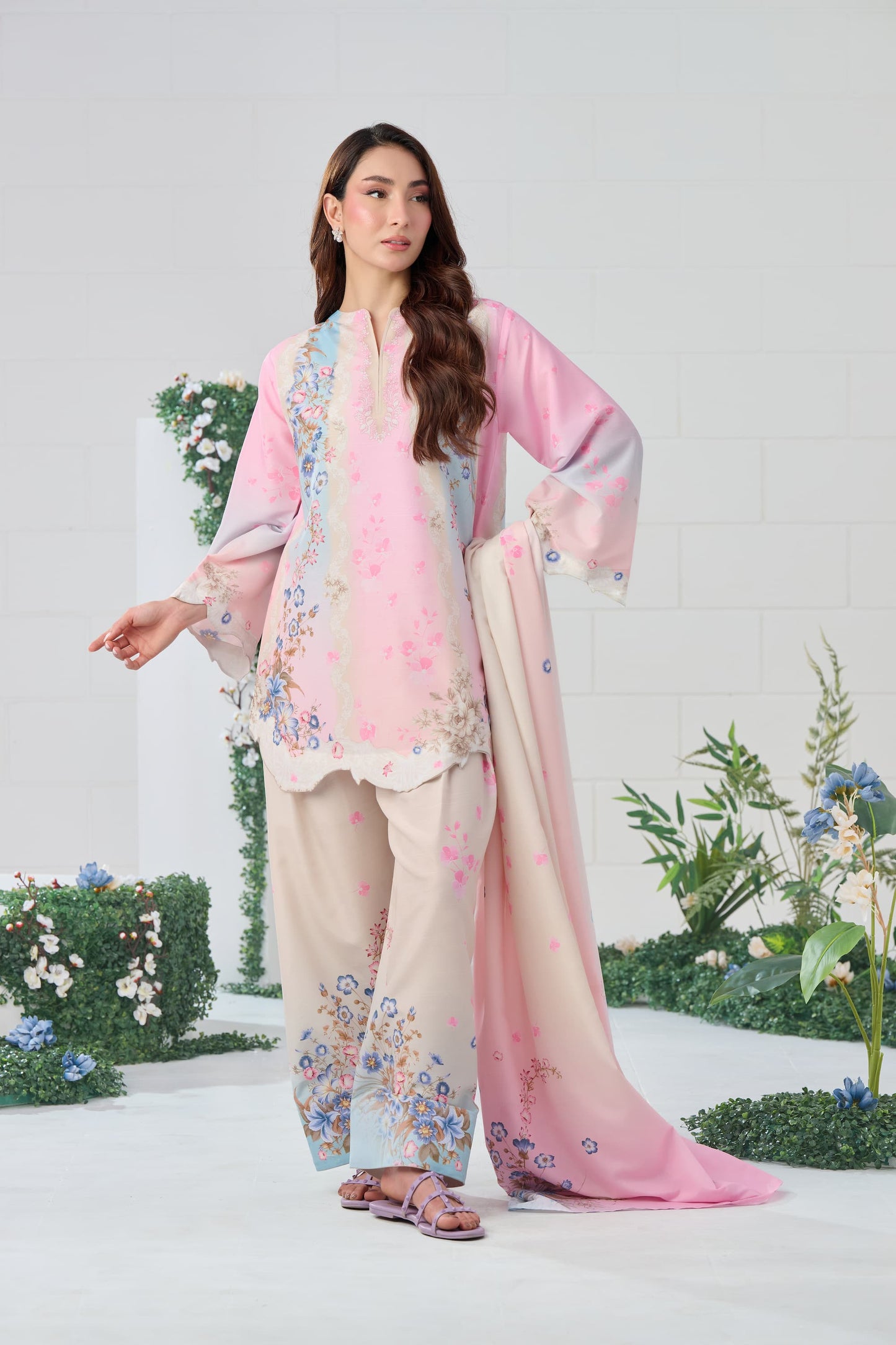 Elowen – Pink Blossom 3-Piece Suit