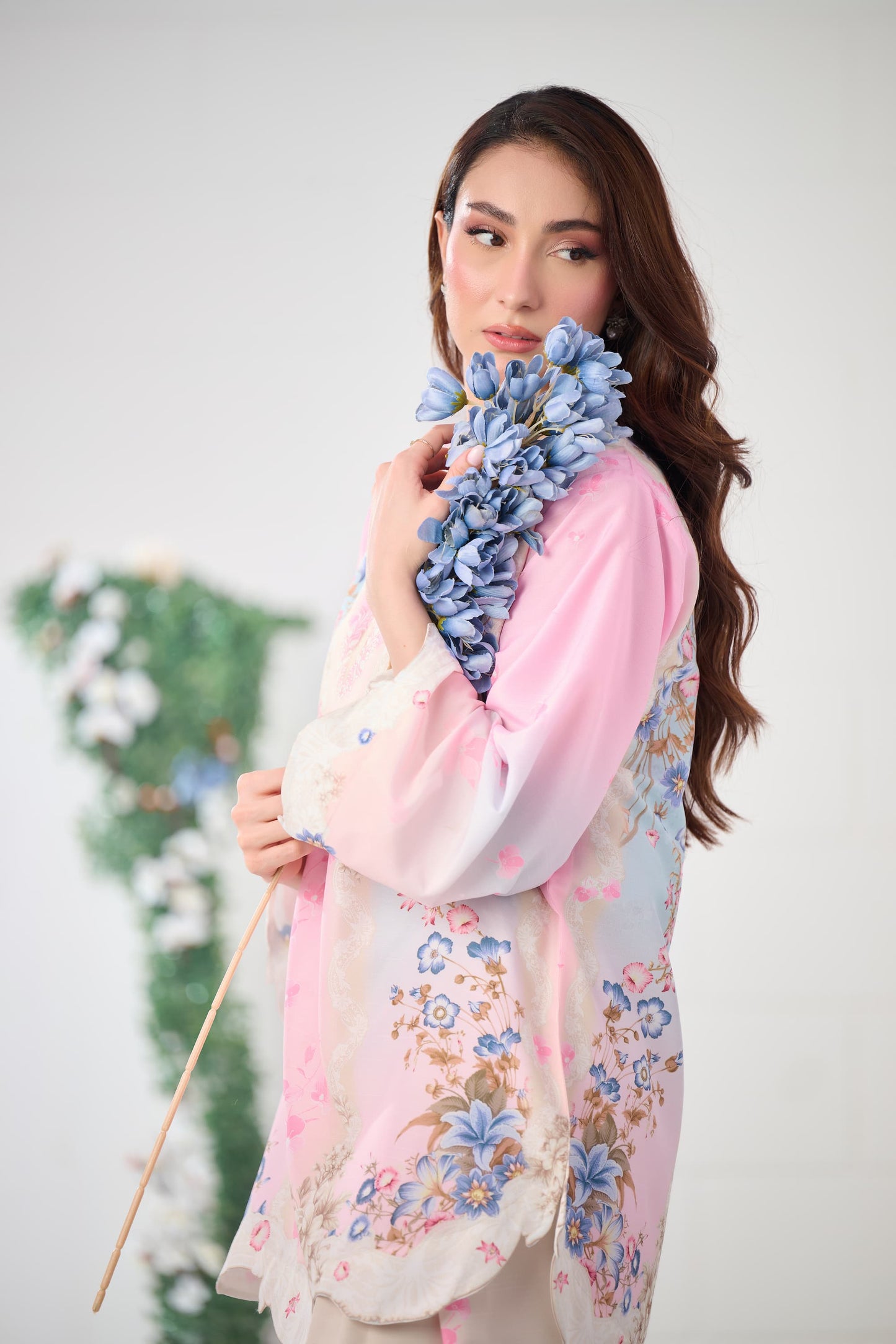 Elowen – Pink Blossom 3-Piece Suit