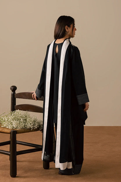 Nafeesa – Black Embroidered Lawn 3-Piece Suit